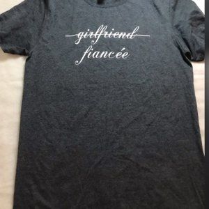 Grey Graphic T-shirt Girlfriend to Fiancé(M)